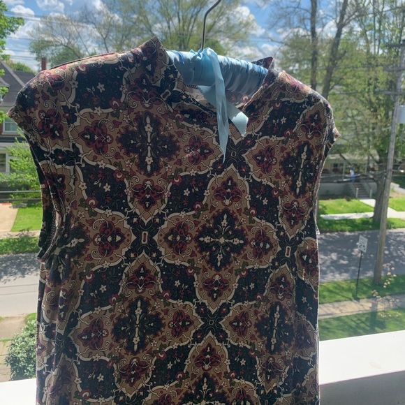 Art nouveau print mock neck tee shirt mini dress - Picture 2 of 4